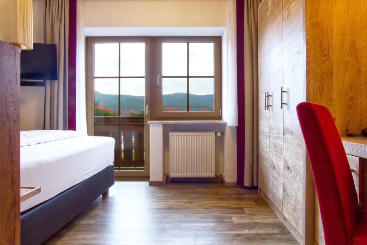 Garnihotel Zur Linde - Bayerischer Wald - Aktivcard Mit 154 Kostenfreien Leistungen - Kostenloser Parkplatz Lohberg Zewnętrze zdjęcie